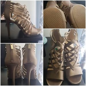 Jessica Simpson stiletto heels